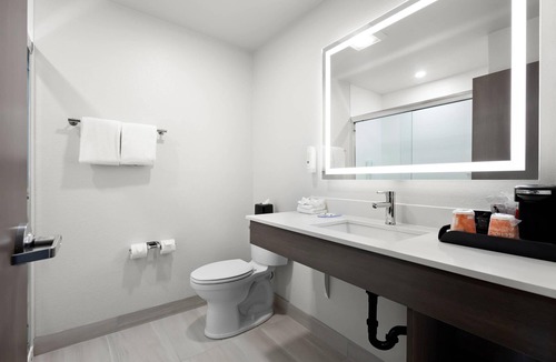 Kodiak Hotel | Quality Inn Kodiak