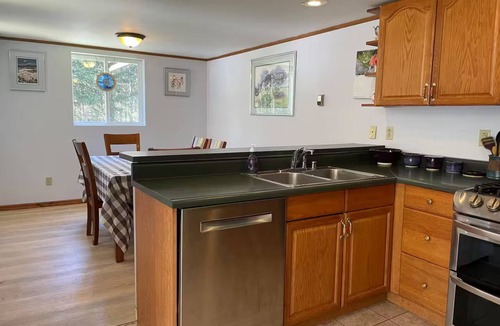 Bear Creek House | Ravenwood Retreat: an Alaskan forest hideaway at the end of the road.