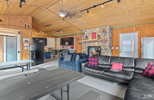 Sterling Cabin | Red Cabin at Fish Camp – Cozy Dry Cabin with Loft | Rustic Escape