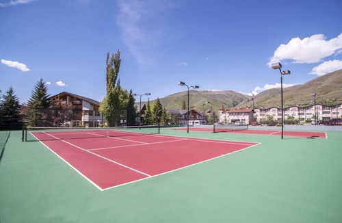 Midway Villa | Rejuvenate in Mtn Villa~Mineral Hot Spring|Spa|Sauna Villa 2076-1
