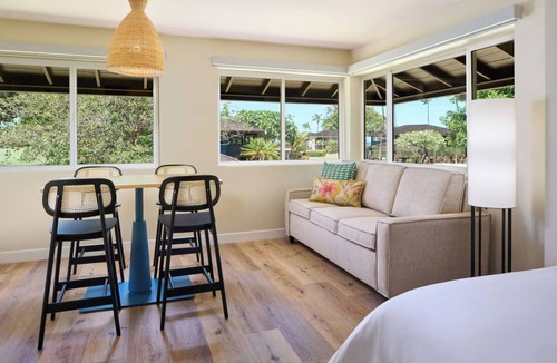 Kaanapali Hotel | Royal Bungalow Studio Suite Oceanfront at Royal Lahaina Resort, Walk to Beach