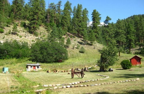 Tererro Cabin | Rustic Cowboy-Cougar Cabin On the Pecos River