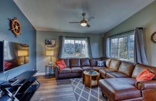 Kodiak Apartment | Rustic Retreat Charming 2 Bedroom Apt Sleeps 4