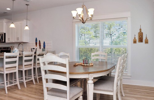 Indian Pass House | ☀️ Sand Casas - Pet Friendly - Short Walk to Beach 🌴
