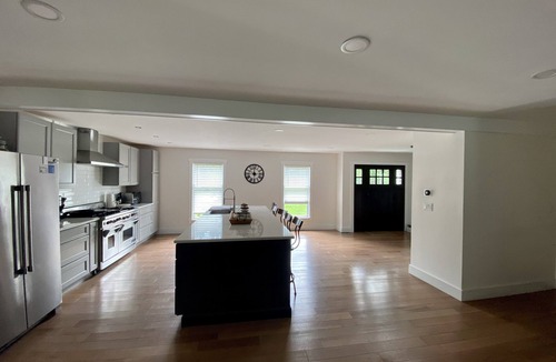 Saratoga Springs House | Saratoga Luxury home w/Heated Salt water Pool & Hot tub, 10 min from track!