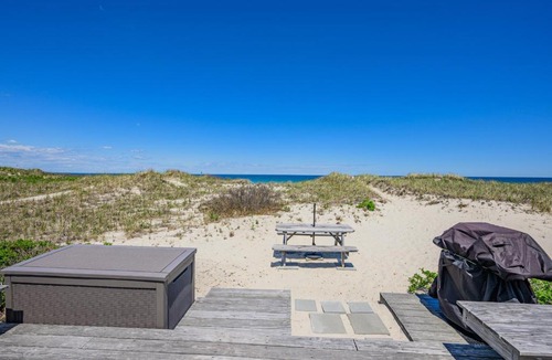 East Sandwich House | Seaside Serenity with Private Beach Access