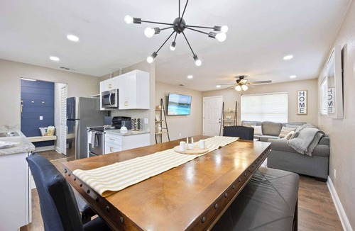 Tropic House | Secluded 4BR Bungalow w/Amazing Outdoor Space
