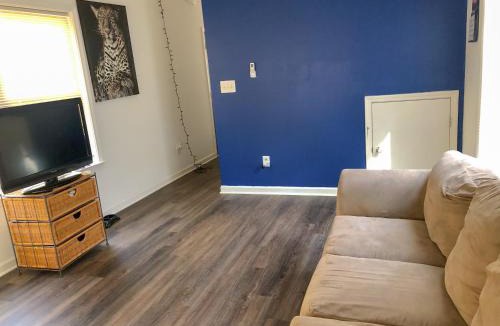 Pittsburgh House | Shared House Blue room