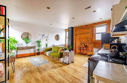 Italian Village House | Short North/Downtown | Right on High St | Walk to Convention Ctr | 5.8K+ Reviews