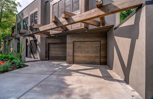 East Nashville House | Showcase East Nashville Home w/Movie Theater! Walk to Your Favorite Restaurants