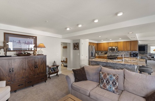 Steamboat Springs Condo | Ski-in/Out, Walk to Base Area - Torian Plum - Pool& Hot Tubs