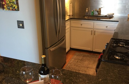 Killington Condo | ⭐️Ski On-Ski Off Cozy Mountain Condo w/Real Wood Fire Place- King Bed 2-Bed/Bath