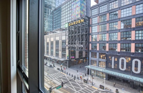 West End Apartment | Sleek North Station 1BR w/W/D & Gym, near TD Garden, by Blueground