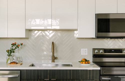Hawthorne Apartment | Sonder Ovation | Two-Bedroom Apartment w/Juliet Balcony