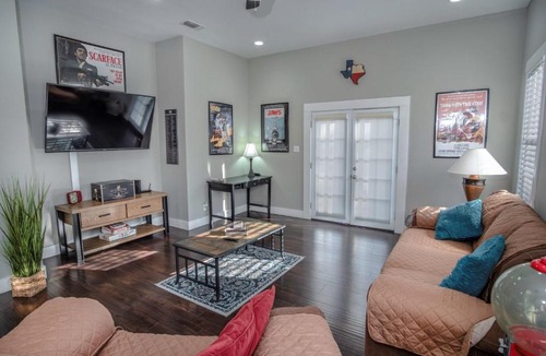 Southtown House | Southtown Classic