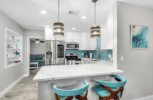 Melbourne House | Space Coast Pool Haven - King Bed - Beaches Nearby