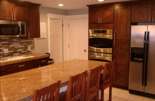 Holladay House | Spacious 6-bedroom house with WiFi and AC in amazing Holladay