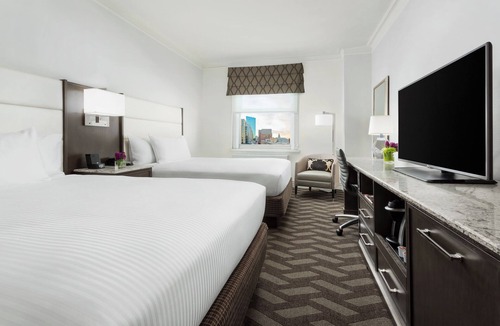 Downtown Boston Hotel | Spacious Downtown Family Stay | Pets Are Allowed | Near Boston’s Theater Scene
