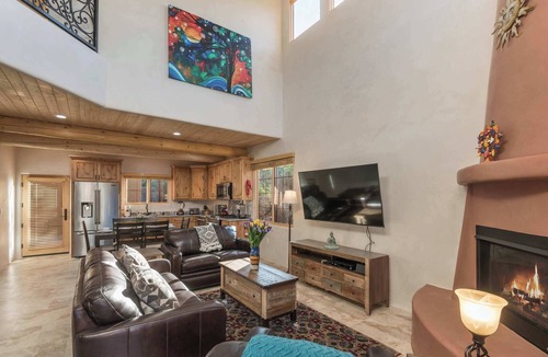 Northeast Santa Fe House | Spacious Family Home, Walk to Plaza and Fort Marcy