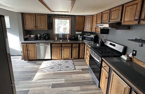 Delta Junction House | Spacious home on a private drive close to town. Warm cozy home away from home.
