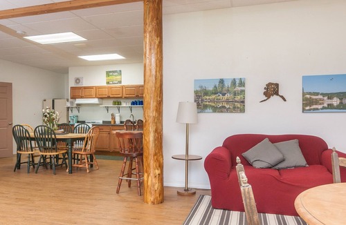 Salcha House | Spacious home with Aurora Views!