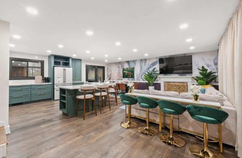 Knolls Thomas House | Spacious home with pool & hot tub