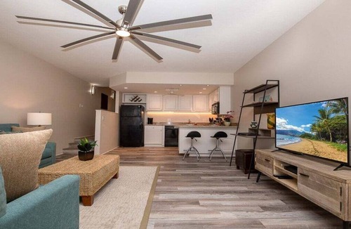 Honokowai Condo | Spacious OceanFront 1BD w Island Views - Hale Mahina A207