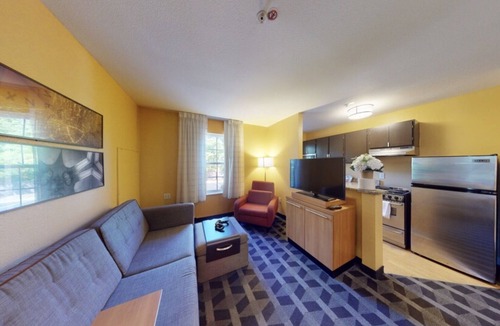 Tewksbury House | Spacious Two Bedroom Suite in Tewksbury, MA w/All You Need!