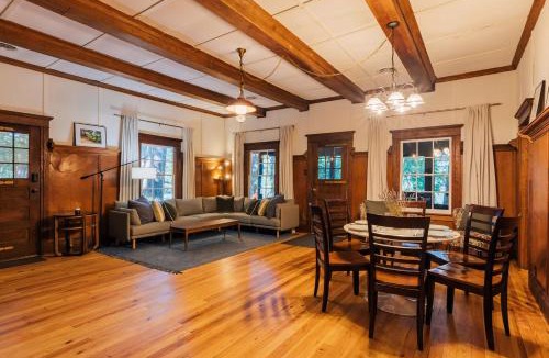 Corinth House | Spacious Waterfront Cabin with Private Dock Near Lake George & Saratoga Springs, Corinth, NY