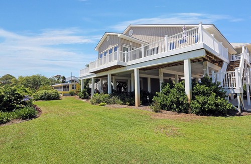 Indian Pass House | Steps From The Beach, Great Deck Space, Open Floorplan ~ Sweet Home Apalachee