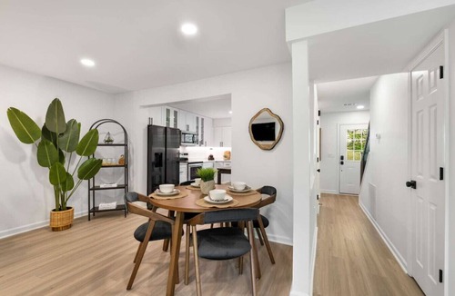 Alpharetta Villa | Stroll to Downtown Alpharetta & Avalon Shops