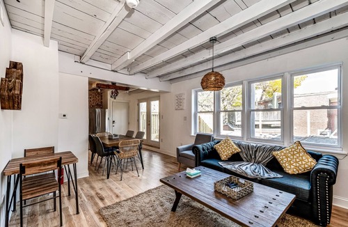 University City House | Stunning 5BDR-5BTH Duplex w/Outdoor Space Sleeps16