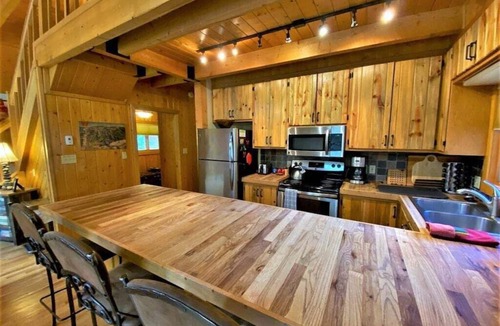 Bayfield Cabin | Stunning Riverside Cabin, Private Hot Tub, Spacious Yard, Grill