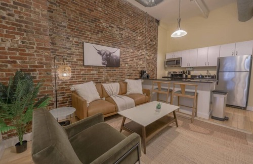 Downtown Boston Apartment | Stylish Exposed Brick 3BR!