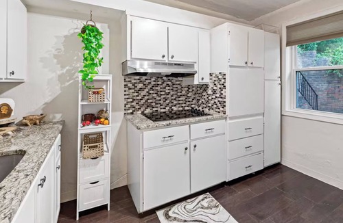 Loring Heights Apartment | Suburban Buckhead Oasis - steps to beautiful park, playground, 5 min to midtown!