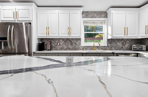 Briarcliff Heights House | Suburban Calm with Urban Convenience Lovely 5-bedroom house in Atlanta!