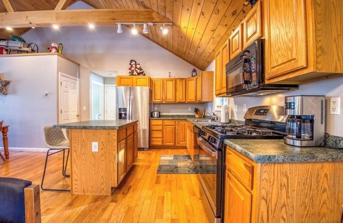 Conway House | Summer Getaway in White Mountain with Lake and Beach Access. Nearby Hiking.