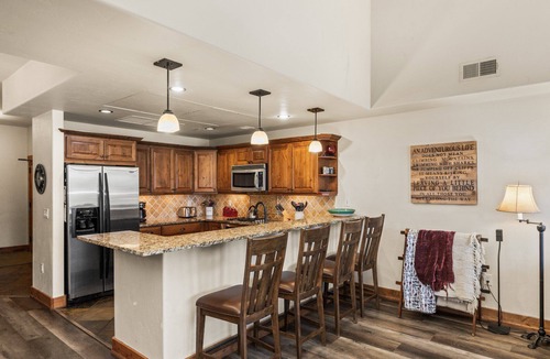 Steamboat Springs Condo | *Summer Sale* A/C, Large Deck, Private Washer/Dryer, Multiple Pools & Hot Tubs - Free Bus Route