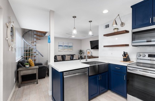 Port Isabel Condo | Sunset Harbor Getaway · On the Bay!