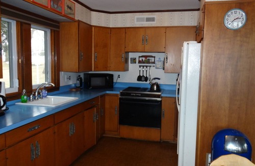 Syracuse Cottage | Syracuse Lake Front 5 Bedroom/1.5 Bath East Shore Lake Syracuse Sleeps Up To 12