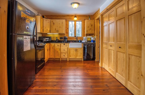 Rangeley House | Taylor Farm - Private and adorable new cabin, close to town, and great amenities!