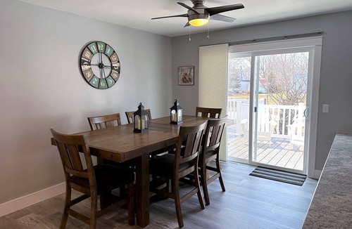 Oak Harbor House | Tequila Sunrise-Spacious Home on Lake Erie Near Port Clinton, Beaches, Game Room