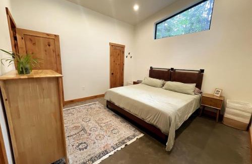 North Douglas House | The Alpenglow Waterfront Escape Private Hot Tub