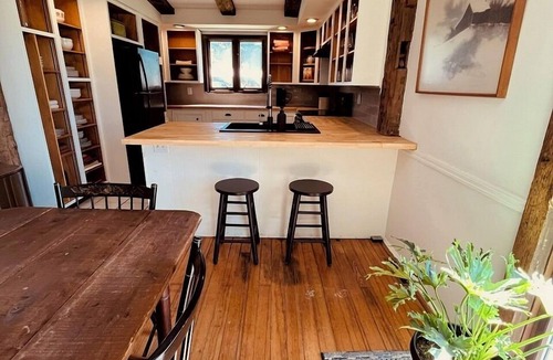 Berrien Springs House | The Farm! Charming, Historic 1870’s Farmhouse with all the conveniences!