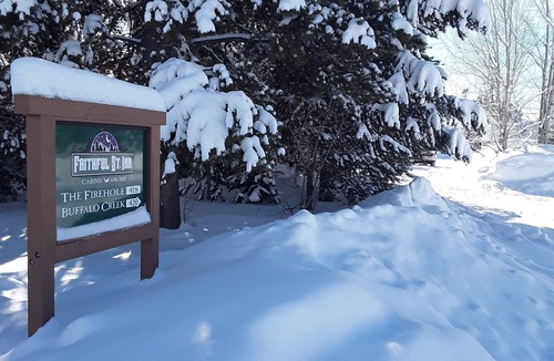 West Yellowstone House | The Firehole Cabin 418, 6 Bedrooms 4 Baths Sleeps up to 18 Yellowstone Entrance 2 Minutes Away