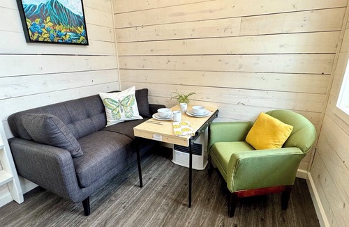 Chugiak Ski Chalet | The Mitre Chalet, a deluxe mountain-based retreat for 2 in Eklutna Valley