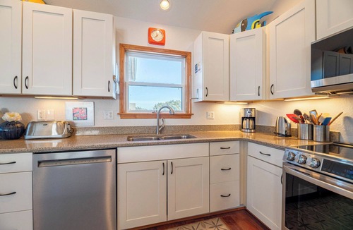 Carolina Dunes House | The Pup Deck - Duck, Carolina Dunes, 420 Yds to Beach, Pool, Hot Tub, Pets OK, Flex Stays