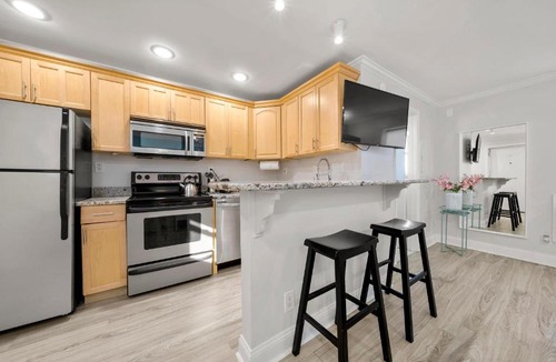 Garden Hills Apartment | Unique Studio w Parking Top Location 14
