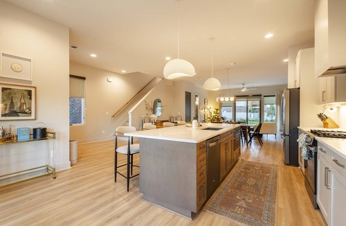 Historic Edgefield House | Unit 11 I Noa Nashville | 4BR Luxury Retreat + Resort Pool