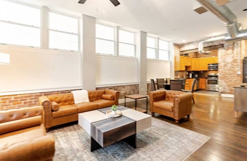 Mile Square Apartment | Upscale Downtown Indy 1BR Apartment Walk to Stadiums
